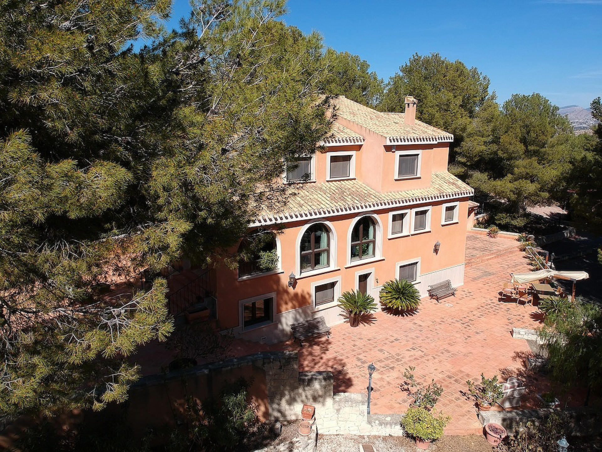 Villa for sale in Alicante 60