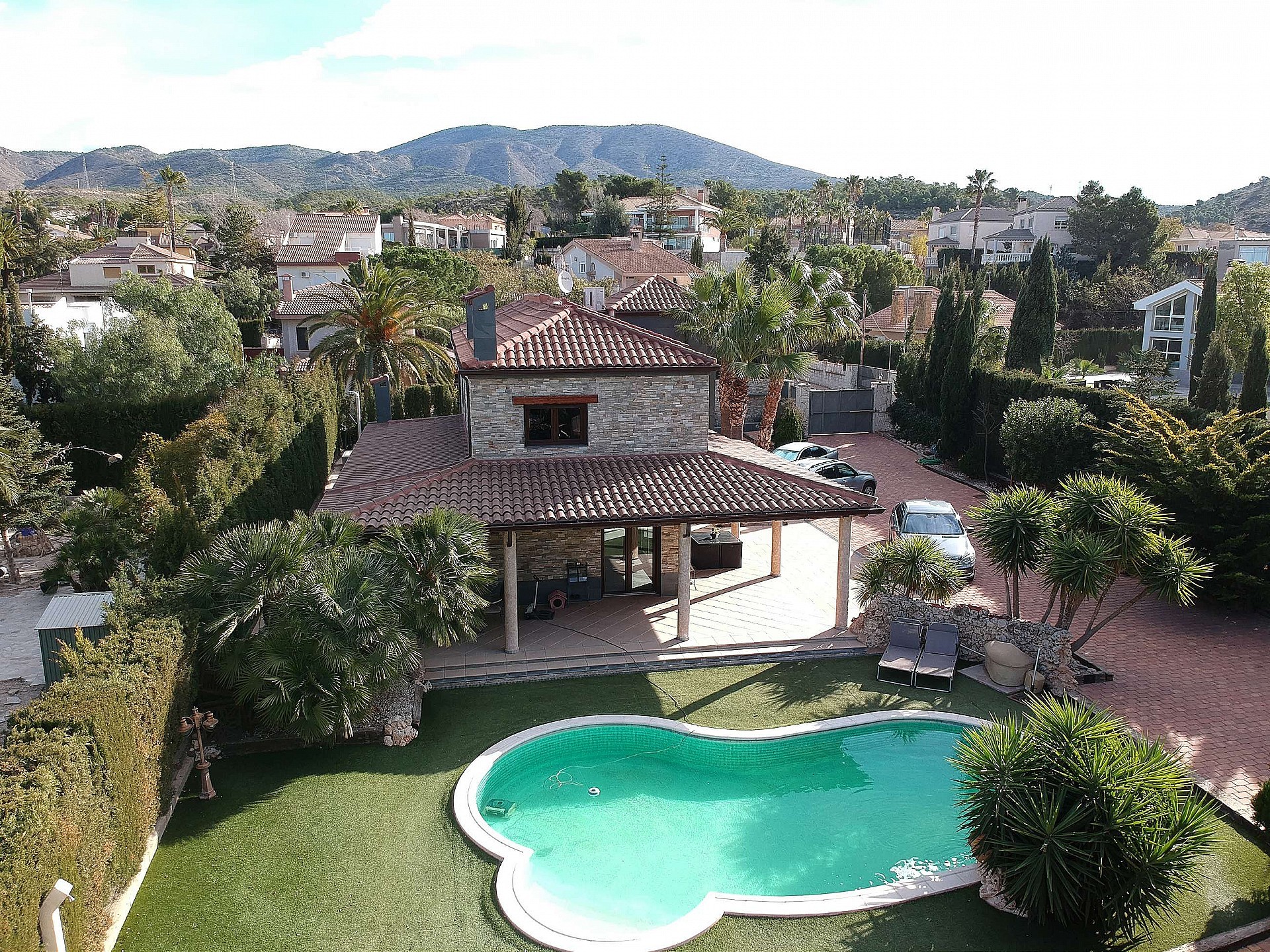 Villa for sale in Alicante 24