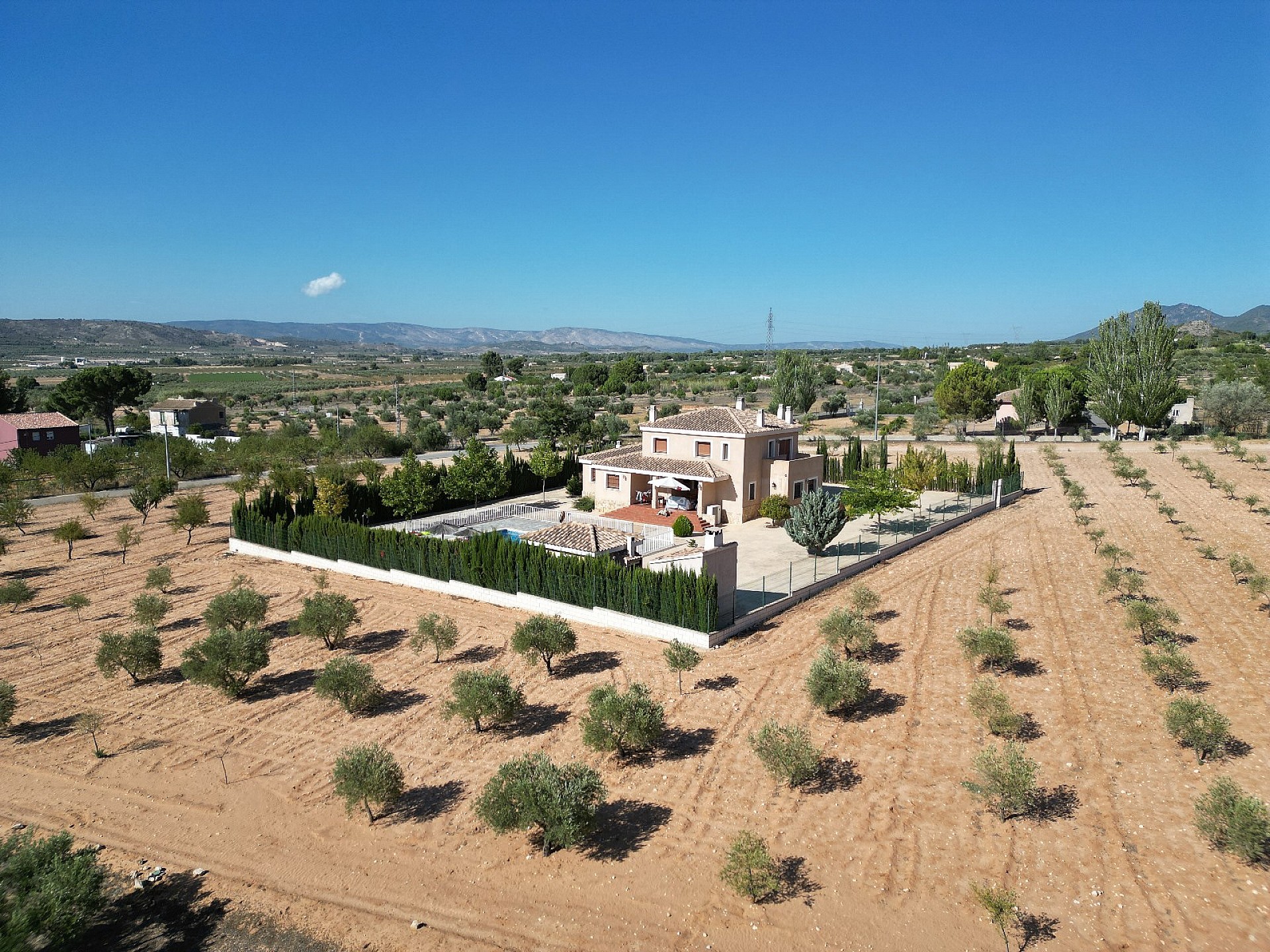 Villa te koop in Alicante 3