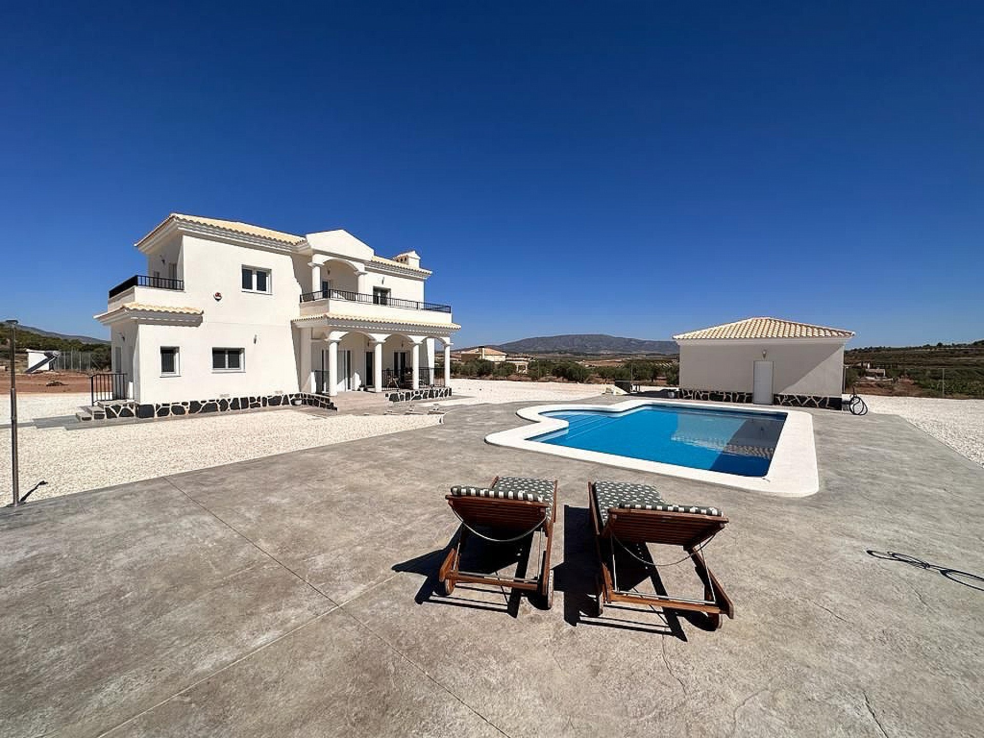 Villa for sale in Alicante 13