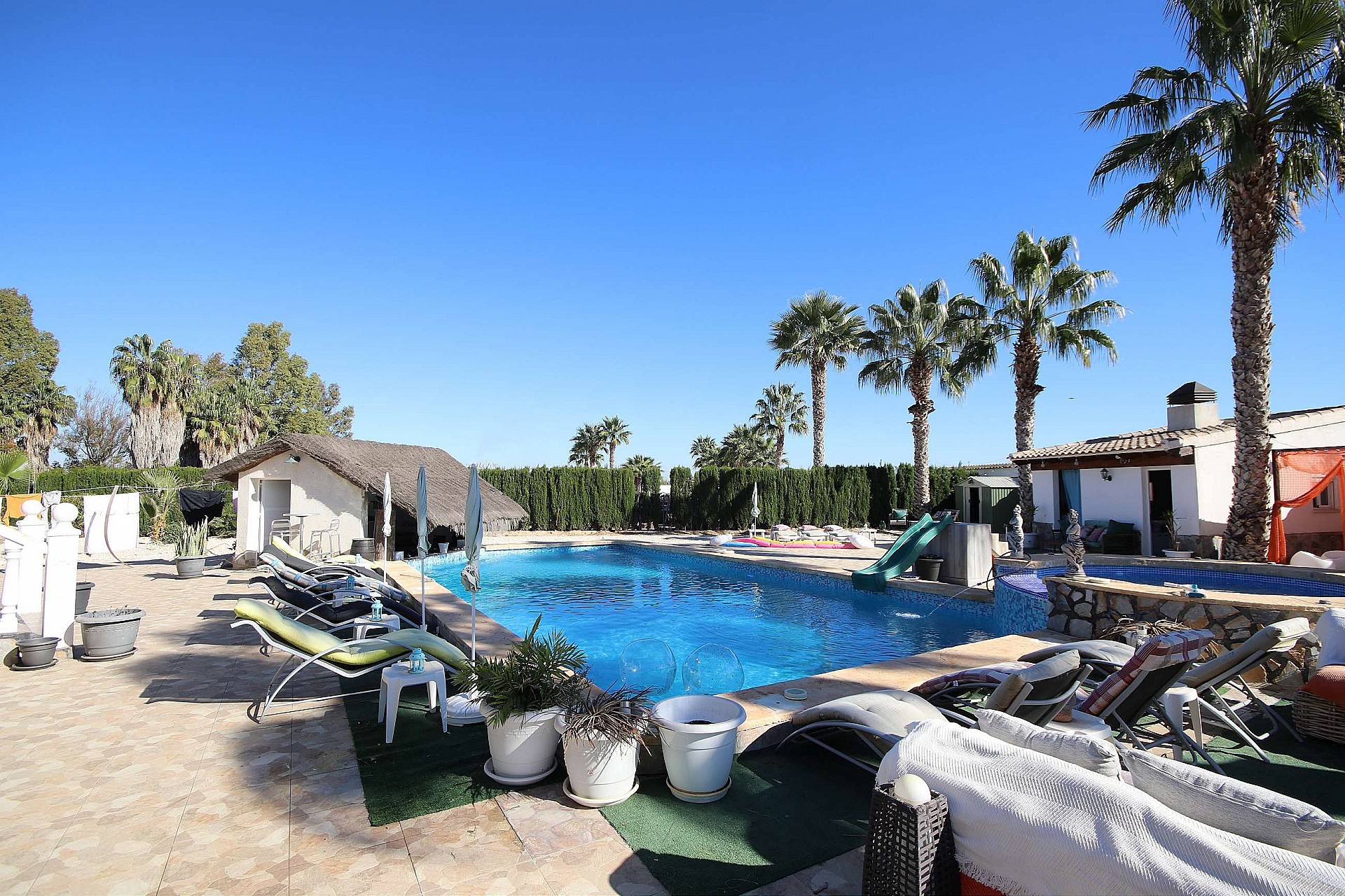 Villa for sale in Alicante 4