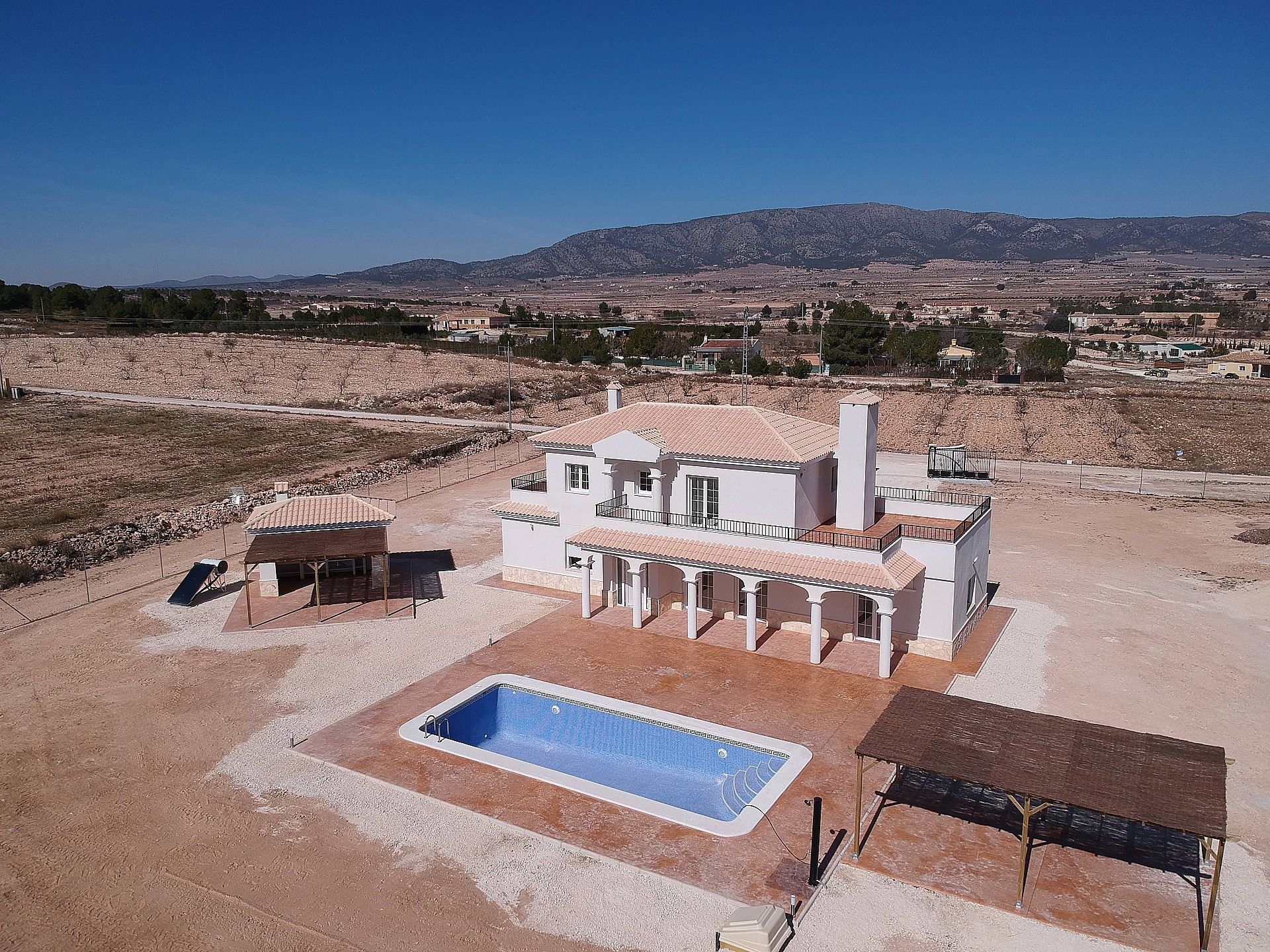 Villa for sale in Alicante 38