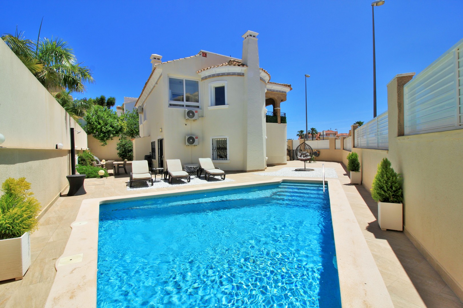 Villa à vendre à Alicante 46