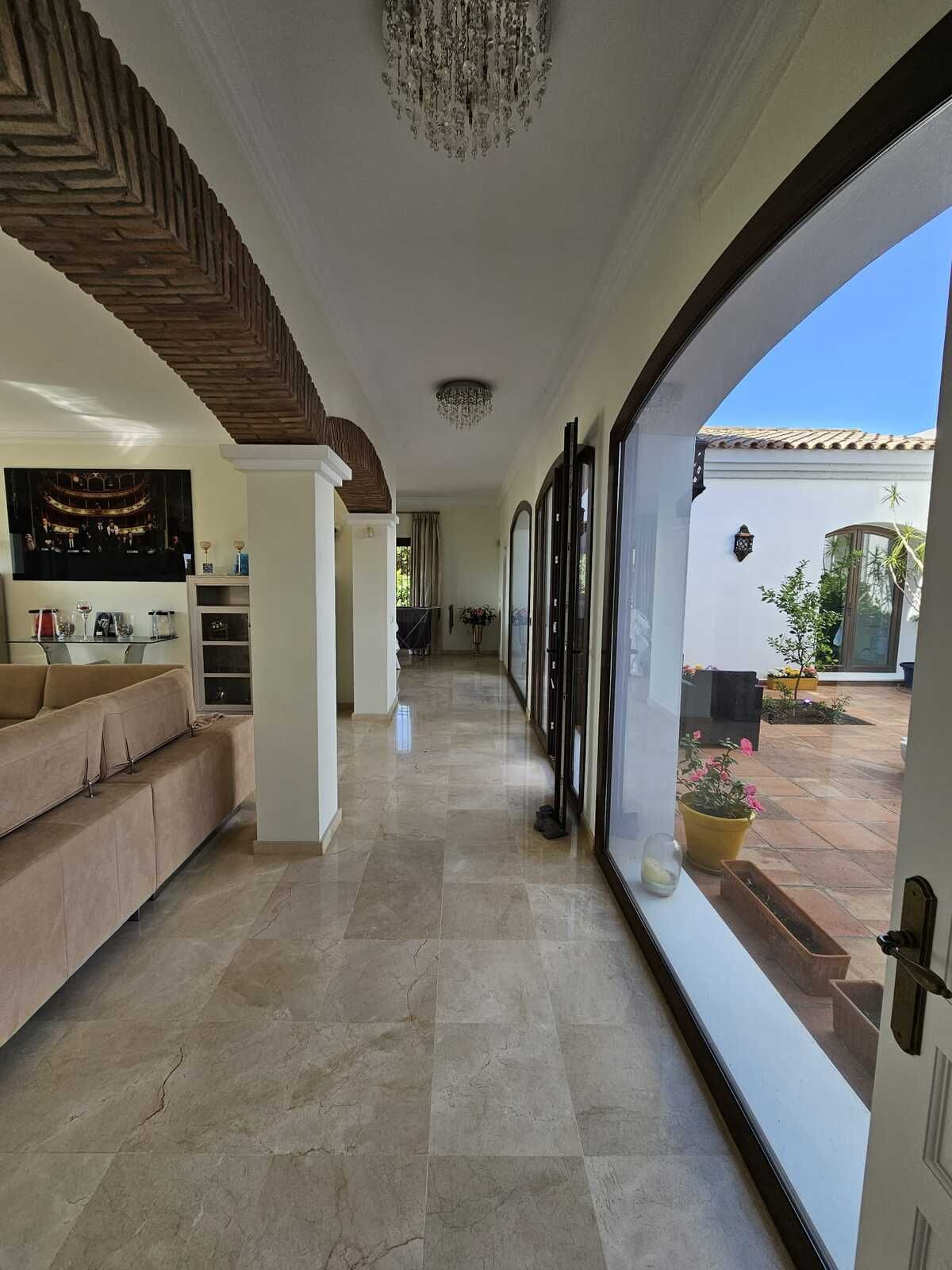 Villa for sale in Towns of the province of Seville 12
