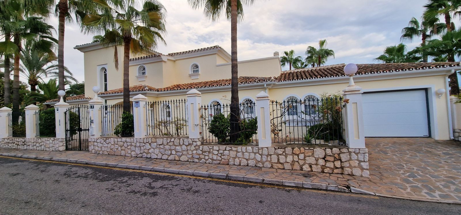 Haus zum Verkauf in Marbella - East 20