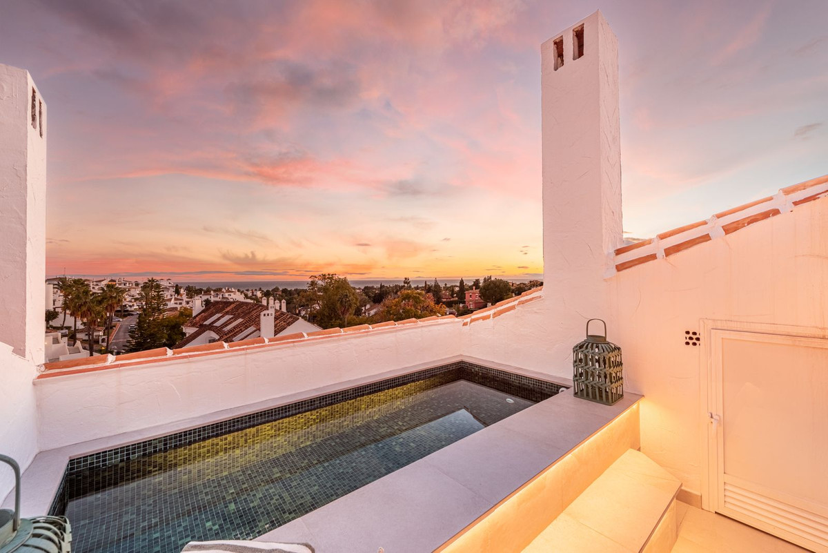 Penthouse for sale in Marbella - Nueva Andalucía 13