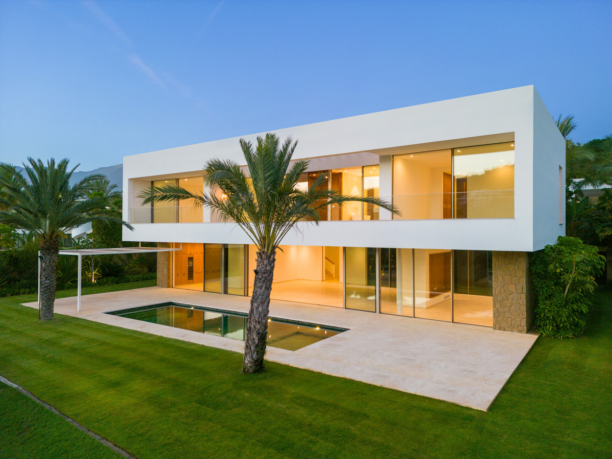Villa for sale in Casares 20