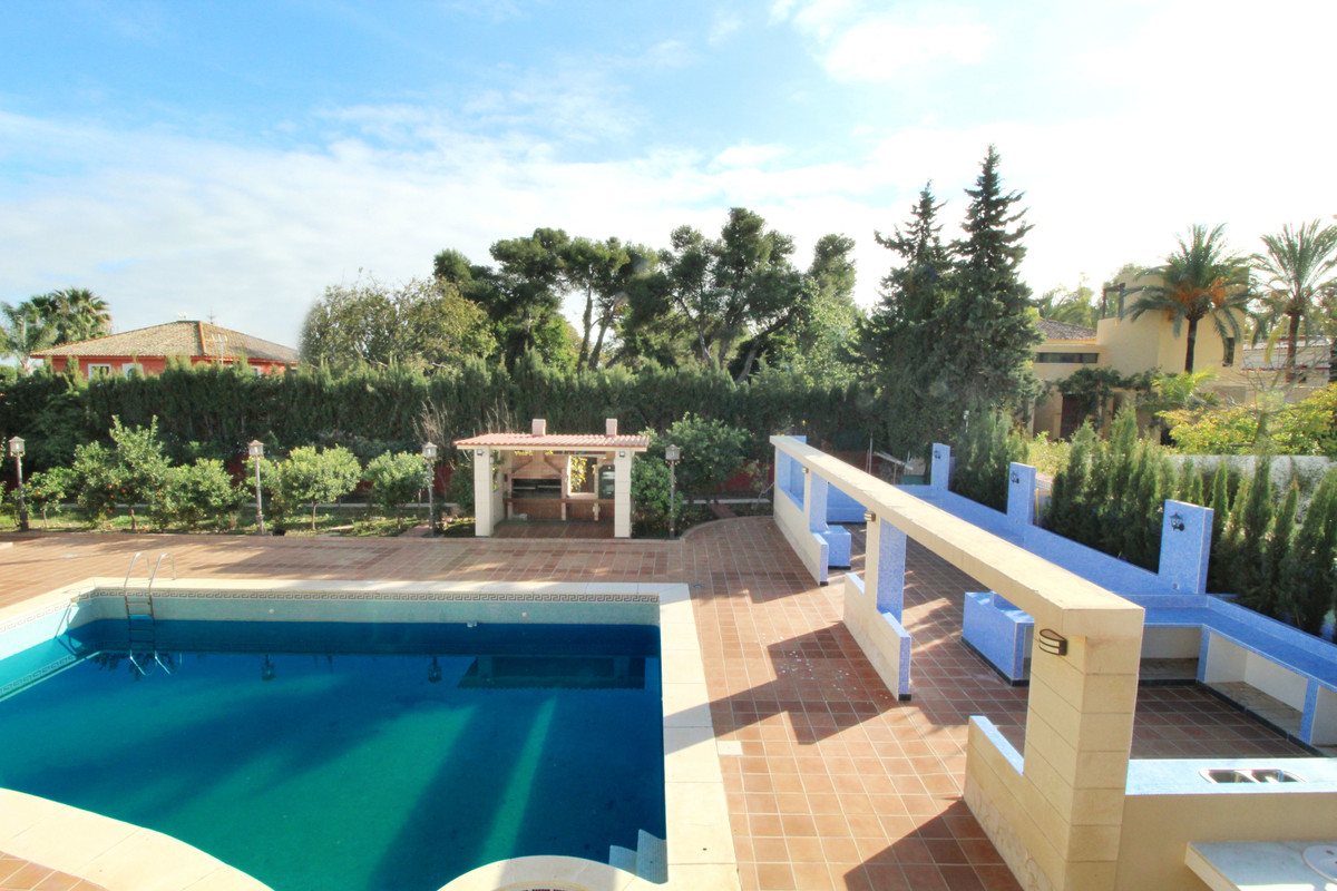 Villa for sale in Marbella - San Pedro and Guadalmina 10