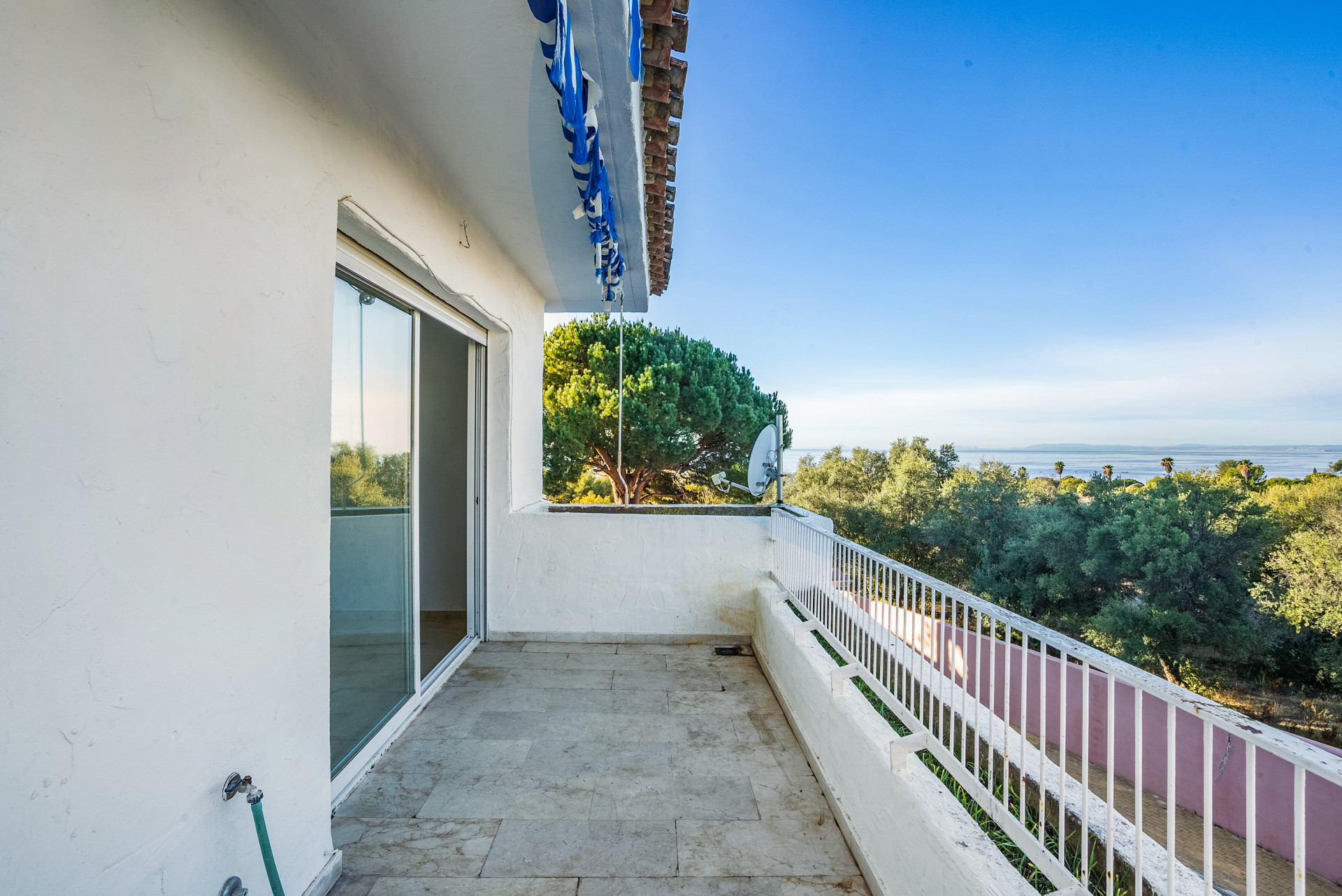 Apartment for sale in Marbella - East 15