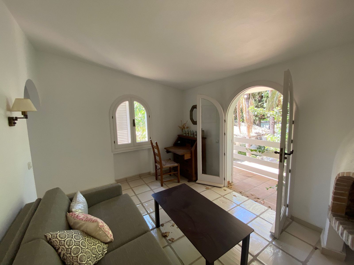 Villa for sale in Marbella - Golden Mile and Nagüeles 46