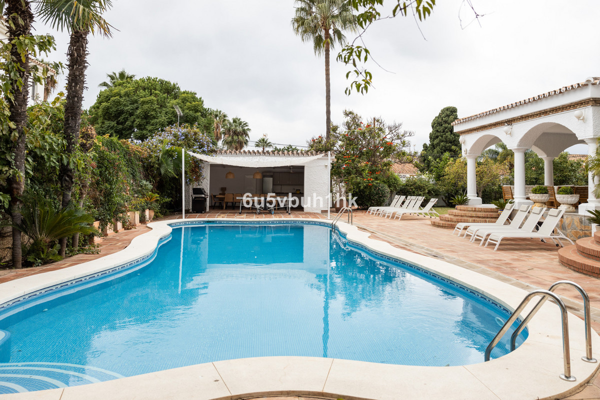 Villa for sale in Marbella - San Pedro and Guadalmina 45