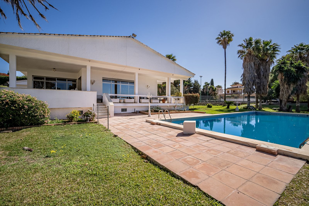 Countryhome for sale in Marbella - Golden Mile and Nagüeles 12