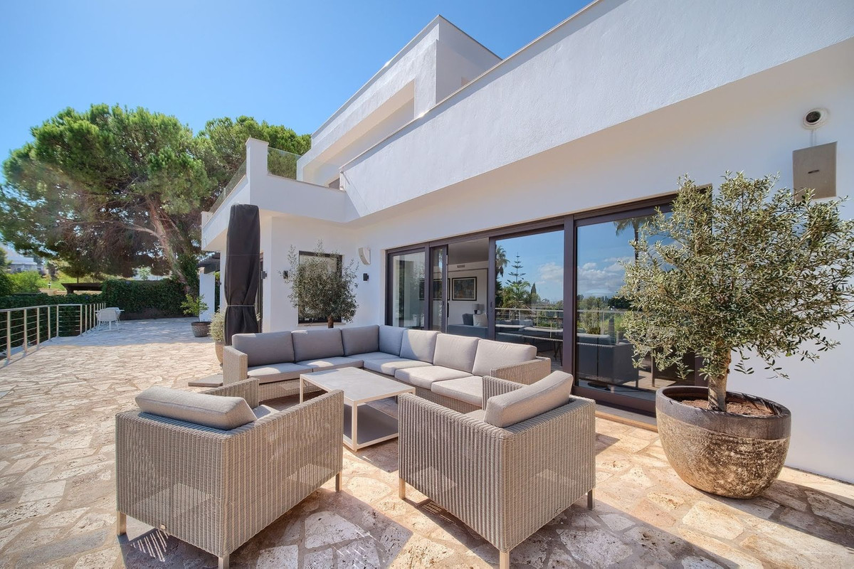 Villa for sale in Marbella - Nueva Andalucía 20