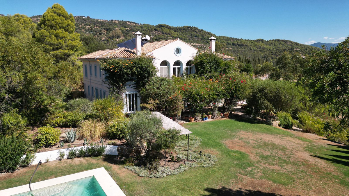 Загородный дом для продажи в Málaga 15