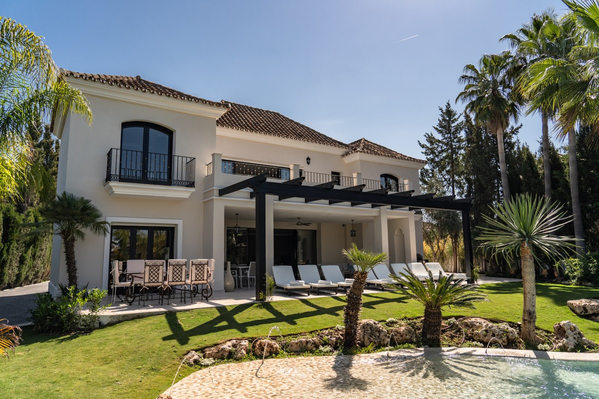 Villa for sale in Marbella - Nueva Andalucía 28