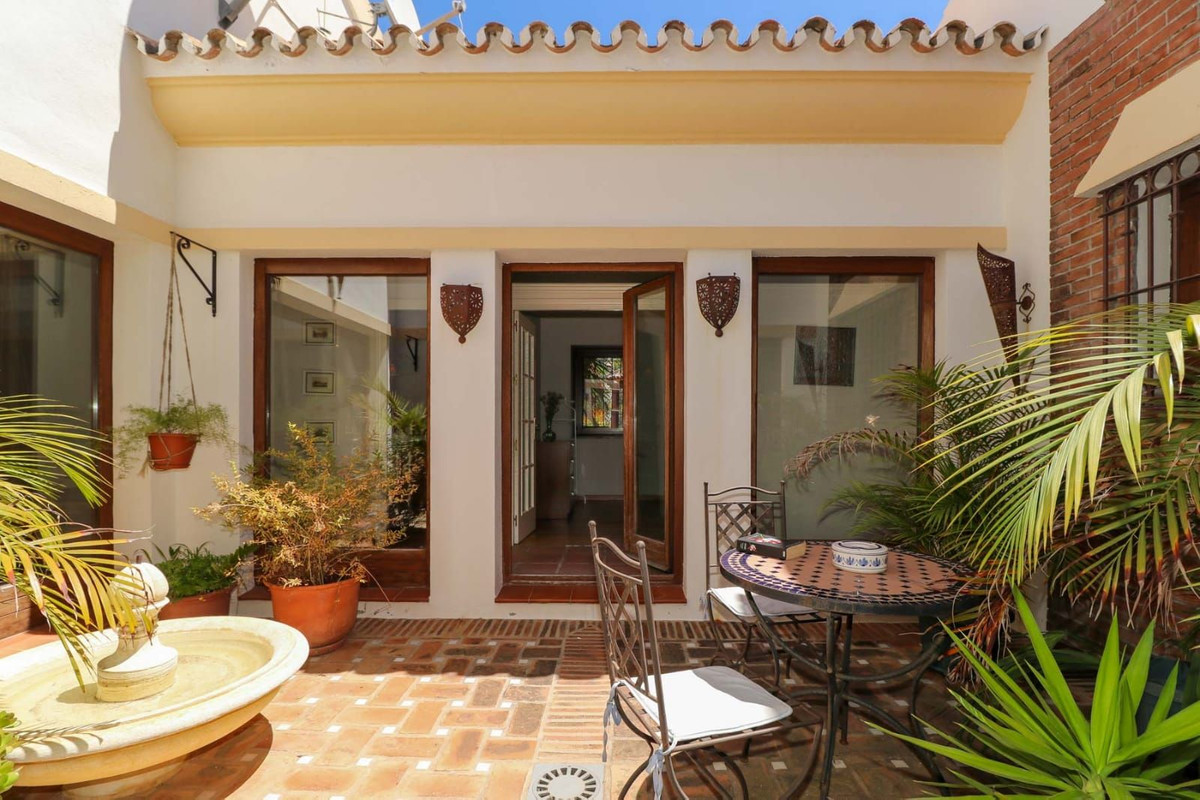 Villa te koop in Marbella - East 12