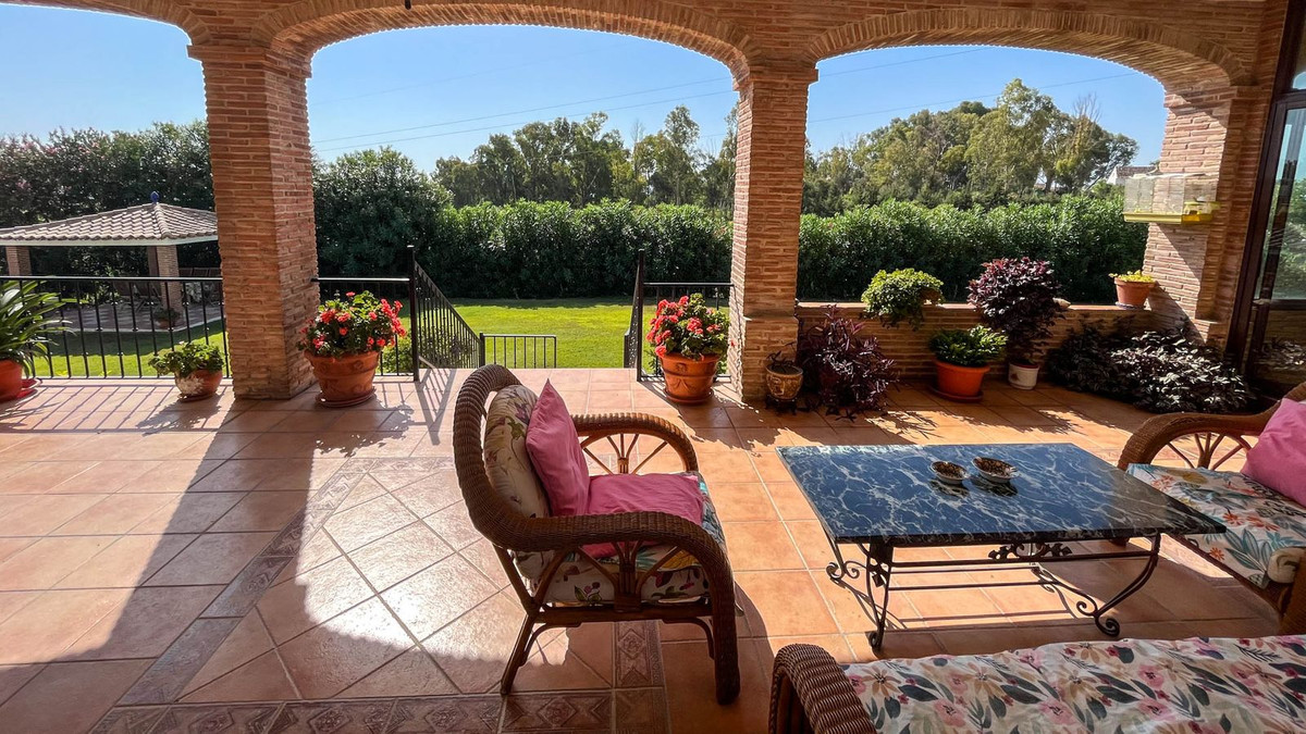 Countryhome for sale in Estepona 20