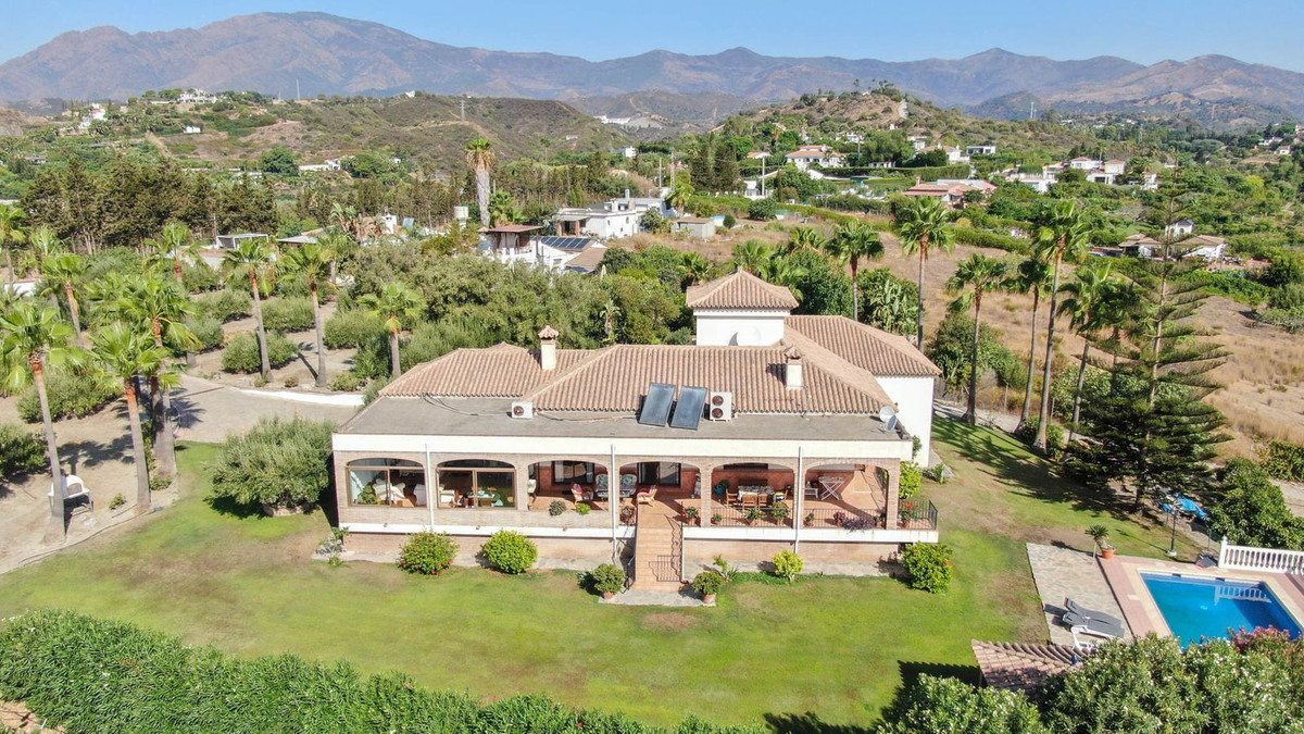 Maison de campagne à vendre à Estepona 32