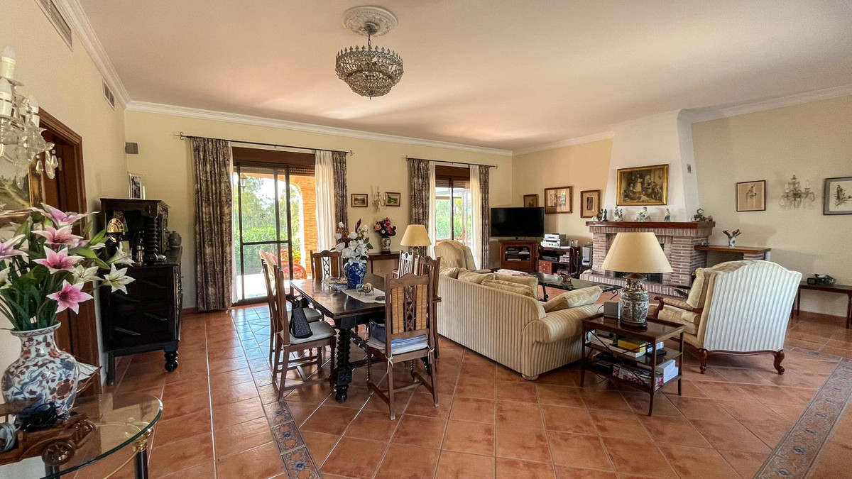 Maison de campagne à vendre à Estepona 8