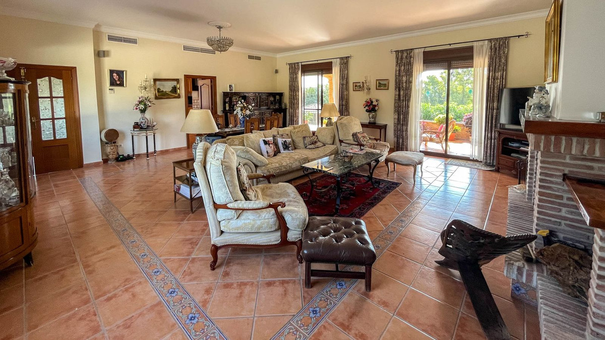 Maison de campagne à vendre à Estepona 9