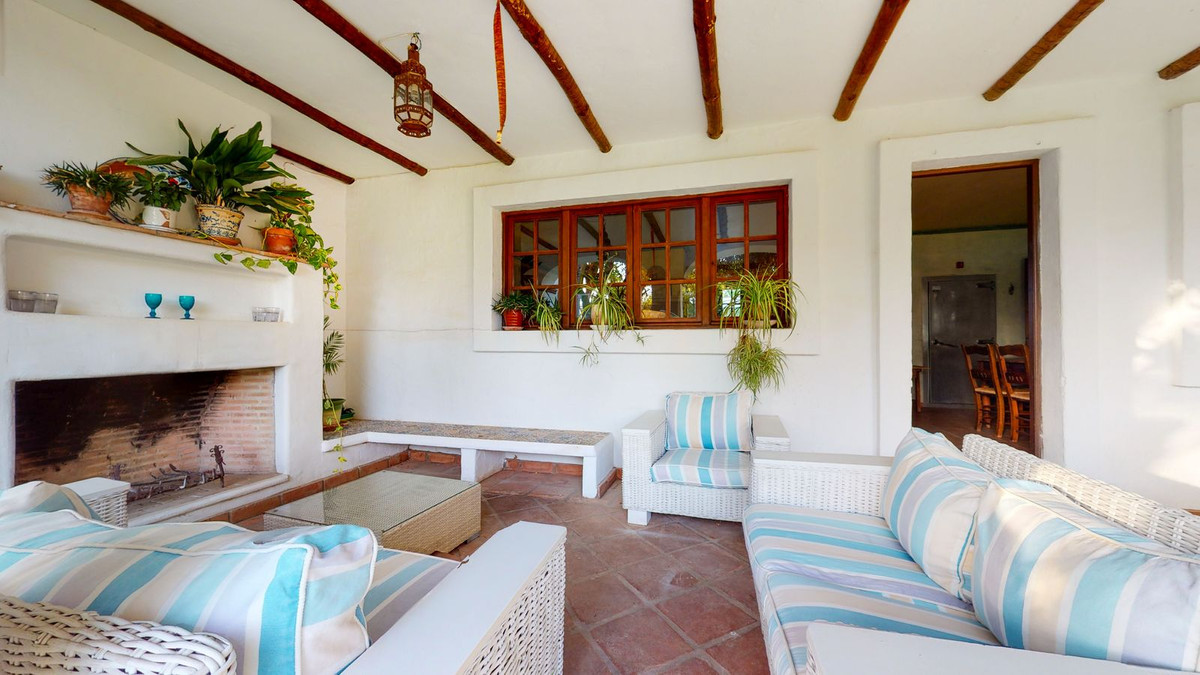 Countryhome for sale in Mijas 34