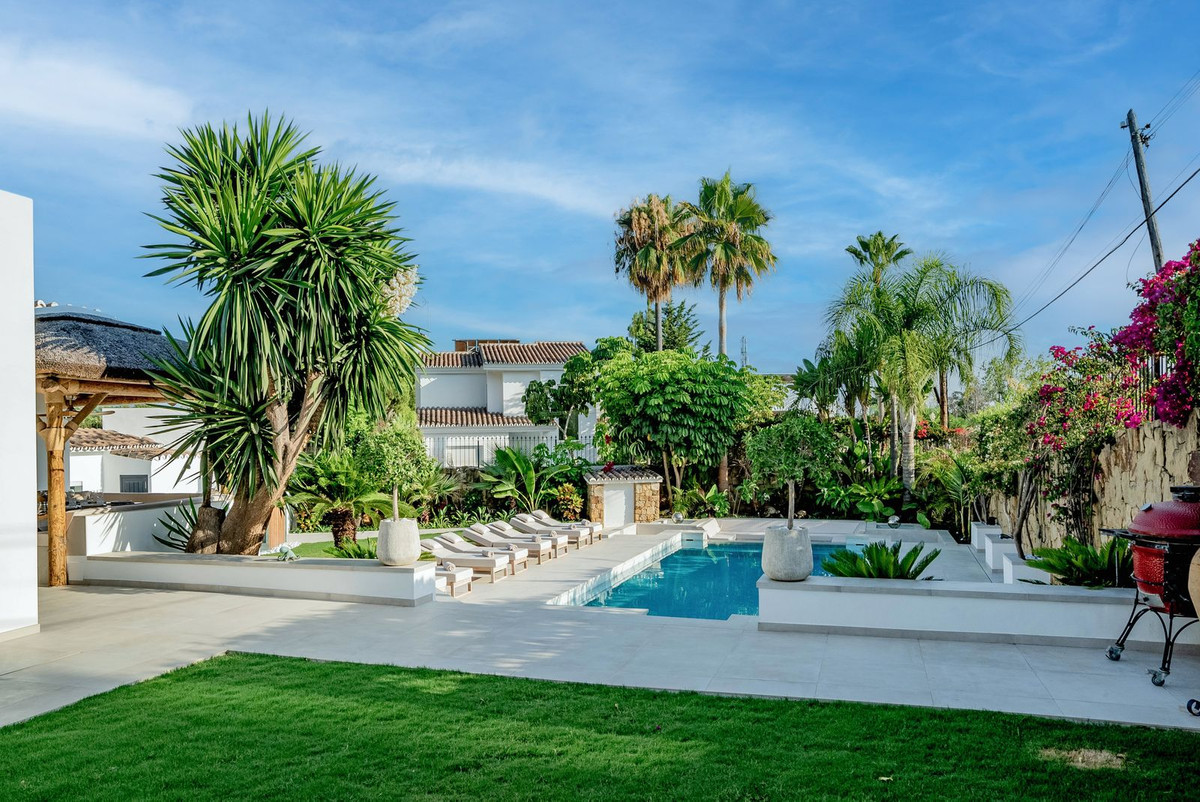 Villa for sale in Marbella - Golden Mile and Nagüeles 40