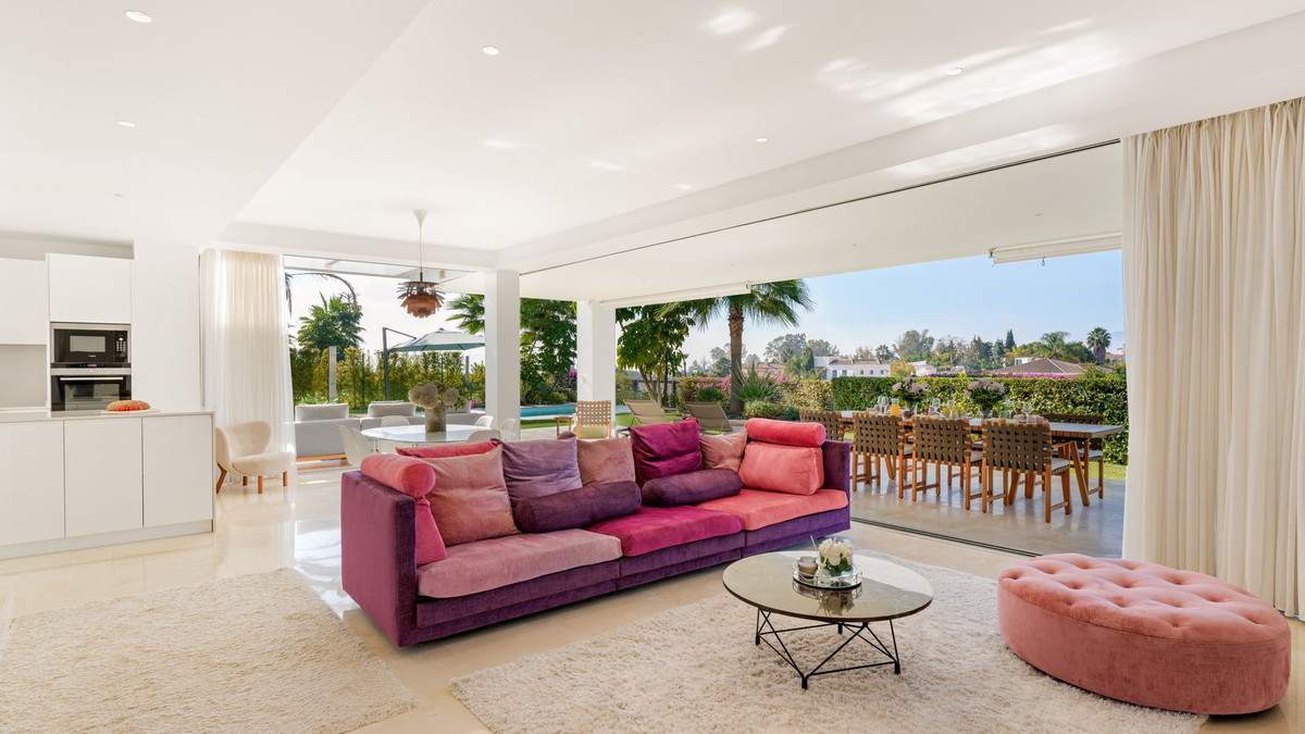 Villa for sale in Marbella - East 33