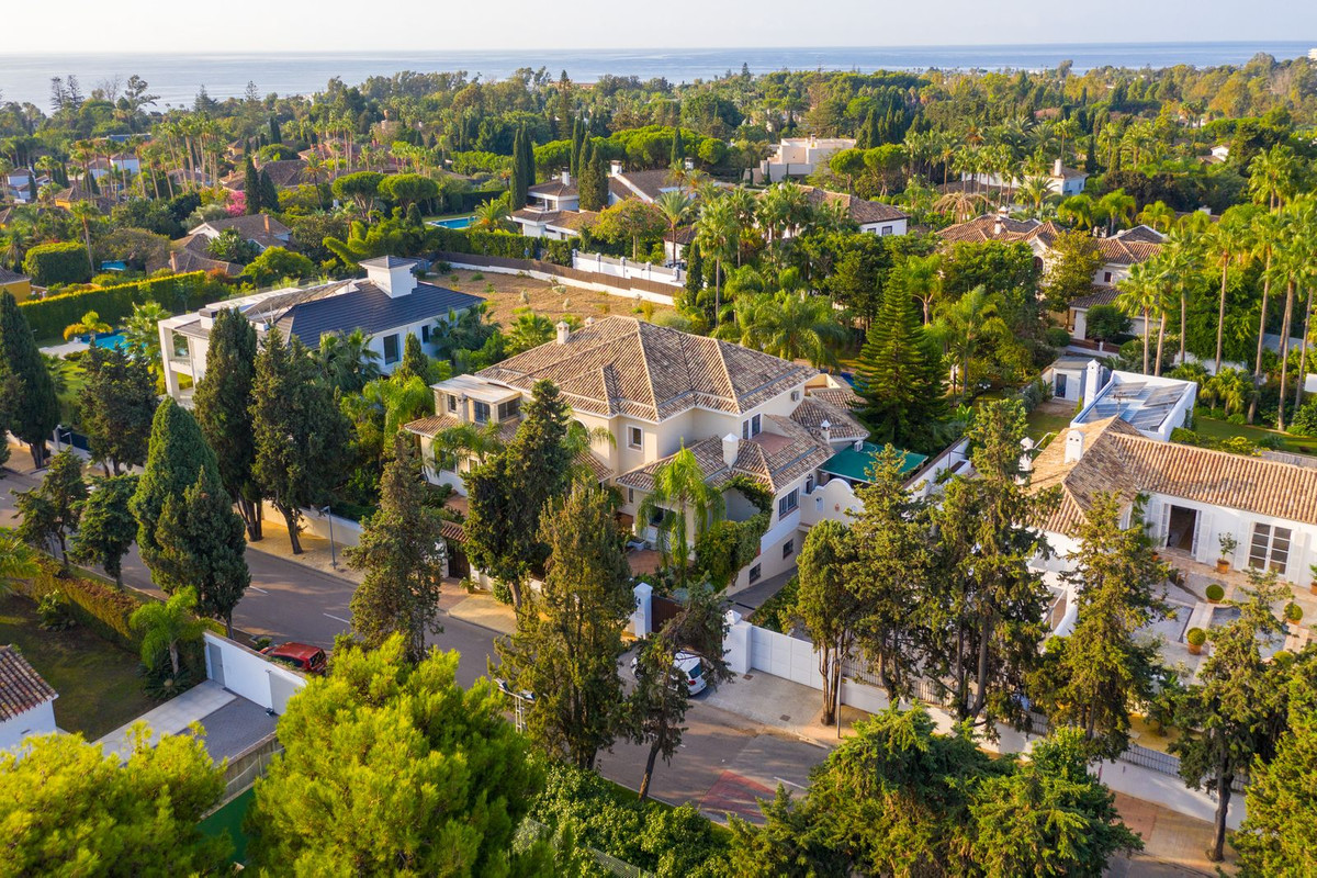 Villa for sale in Marbella - San Pedro and Guadalmina 16