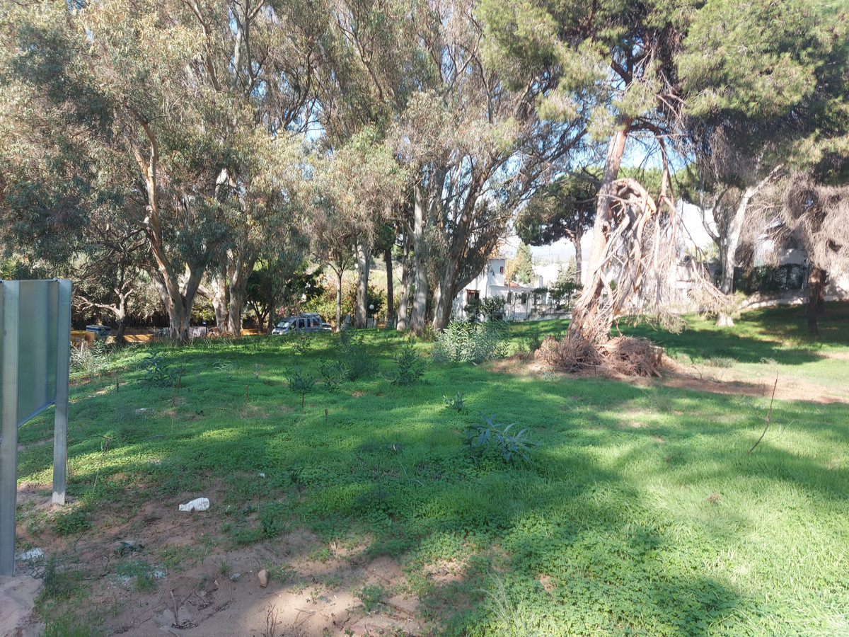 Plot for sale in Marbella - East 4