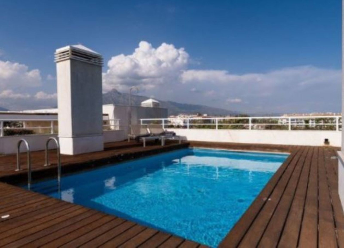 Penthouse for sale in Marbella - Nueva Andalucía 1
