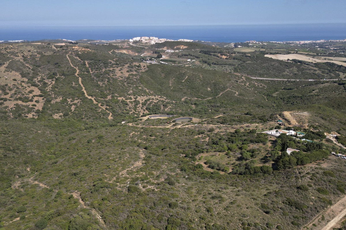 Plot for sale in Casares 1