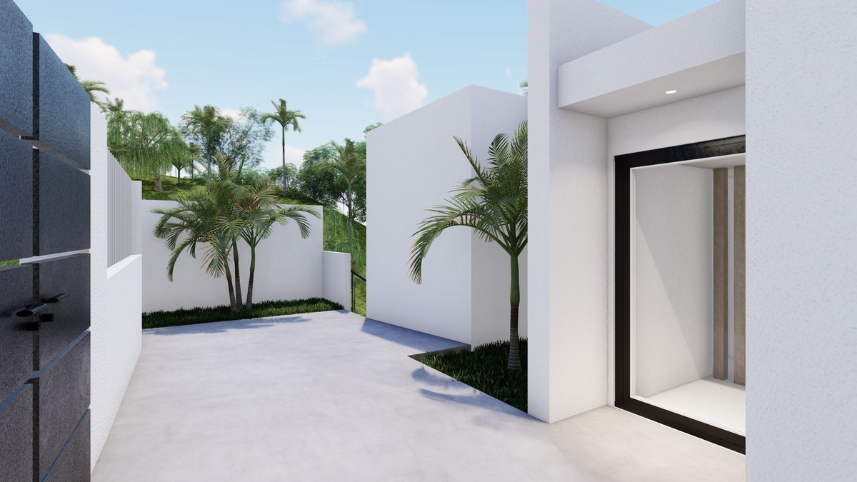 Plot for sale in Casares 3