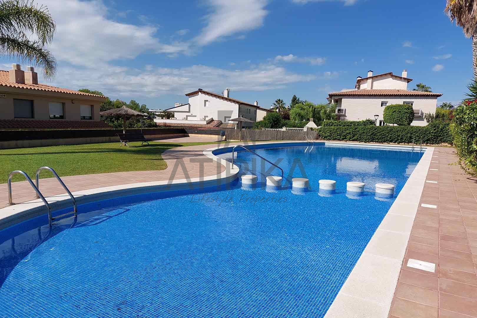 Villa for sale in Sitges and El Garraf 31