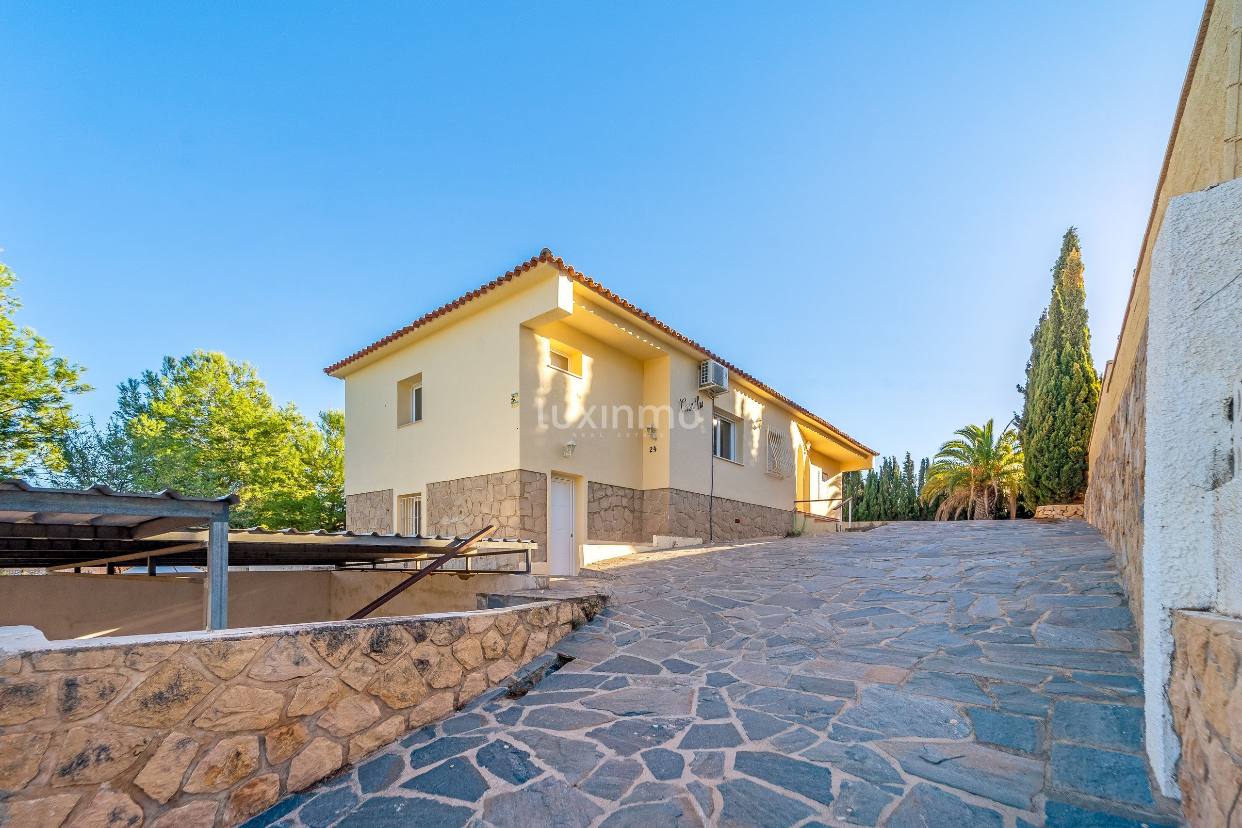 Villa for sale in El Campello 28