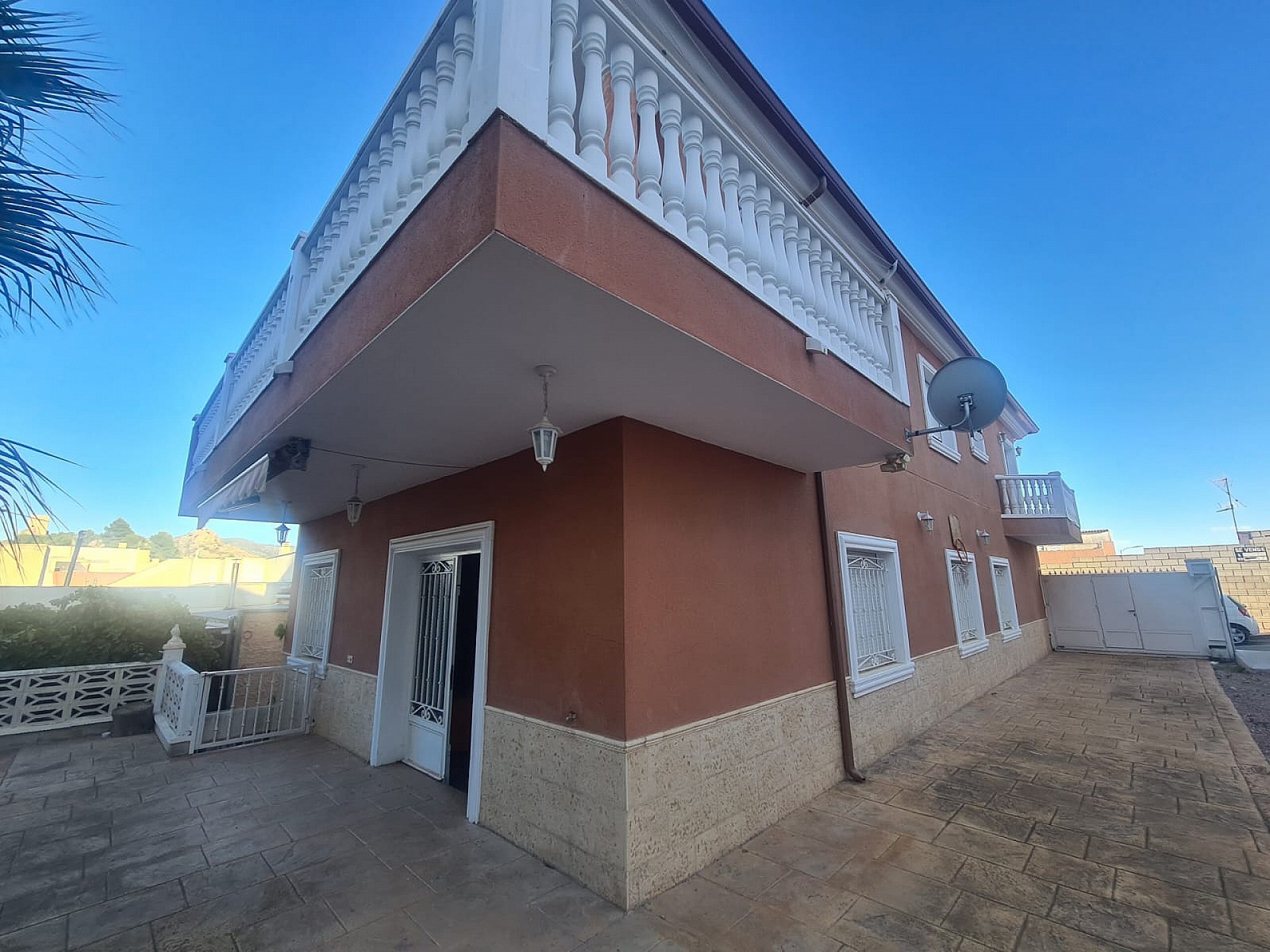 Townhouse te koop in Alicante 2