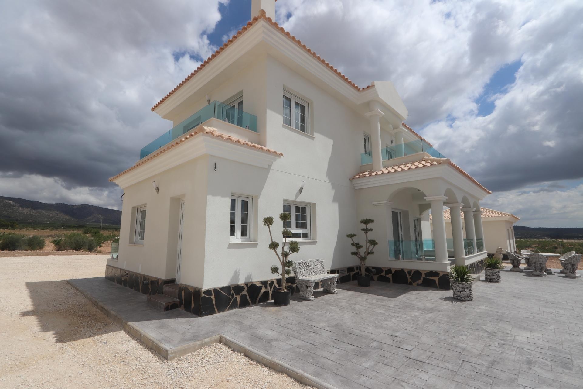 Villa for sale in Alicante 2