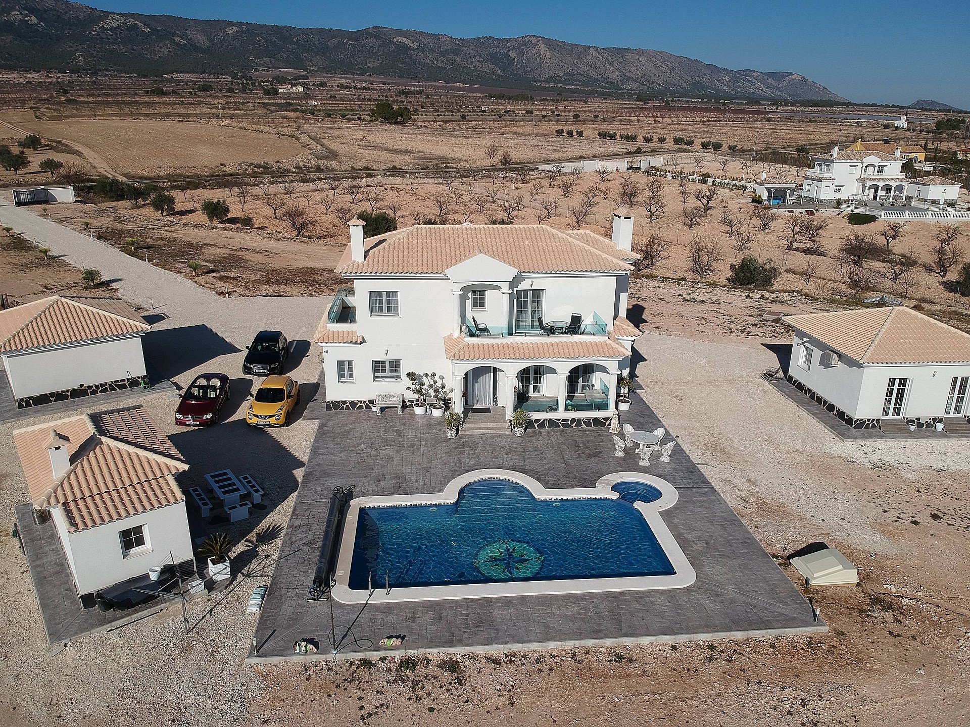 Villa à vendre à Alicante 2