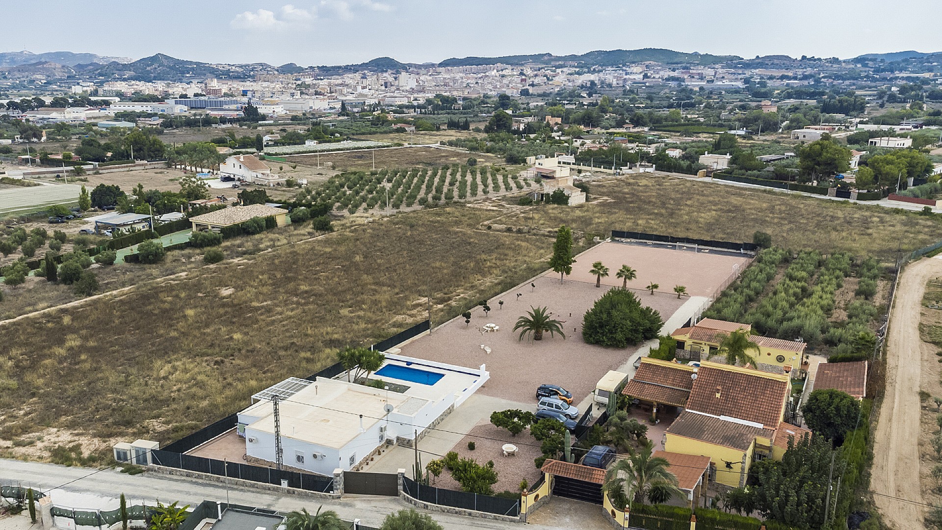 Villa for sale in Alicante 38