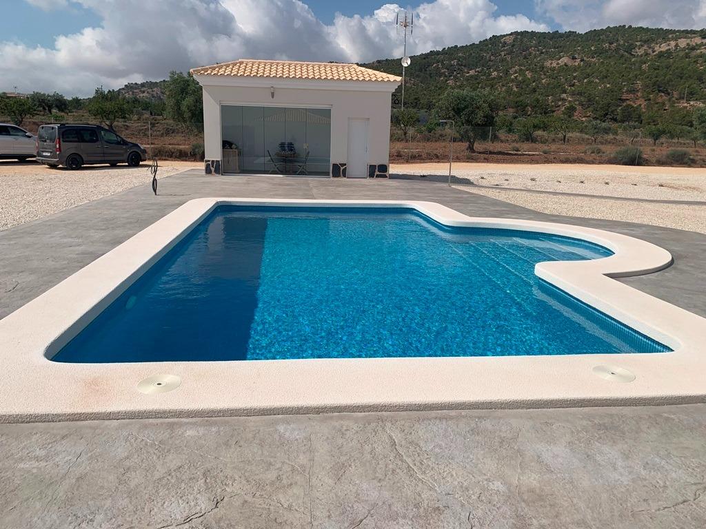 Villa for sale in Alicante 4