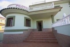 Villa te koop in Torrevieja and surroundings 1