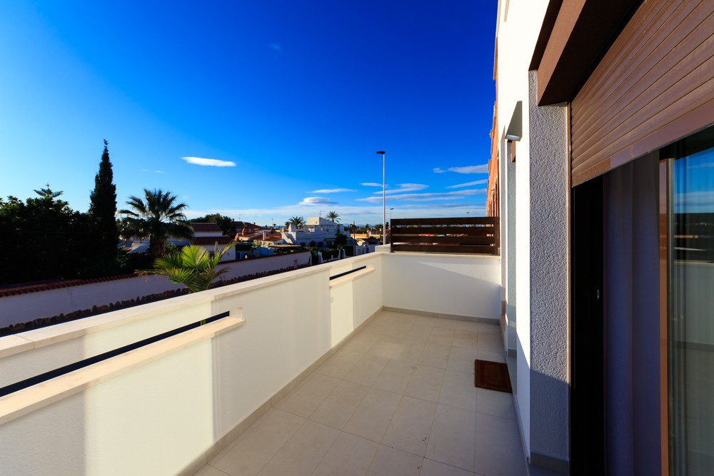 Townhouse for sale in Alicante 17