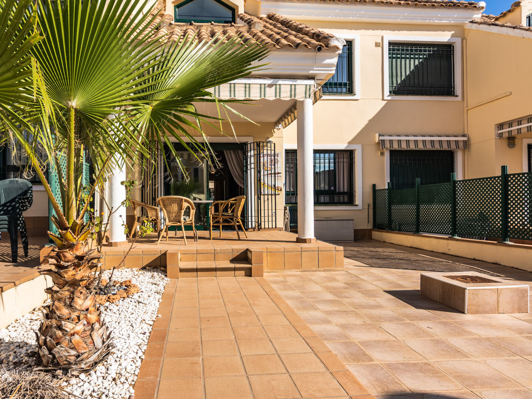 Townhouse te koop in Alicante 6