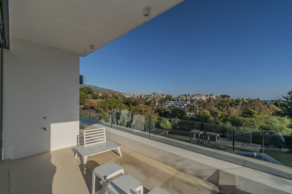 Villa for sale in Marbella - Golden Mile and Nagüeles 33