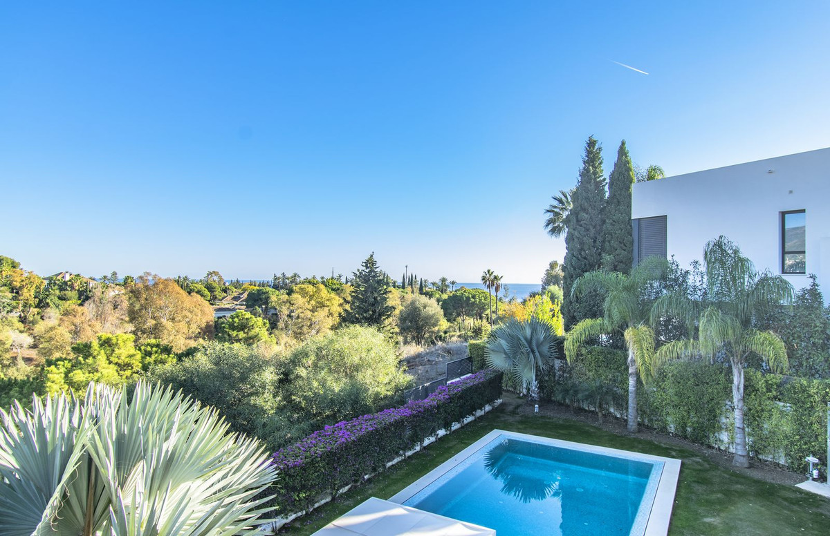 Villa for sale in Marbella - Golden Mile and Nagüeles 37