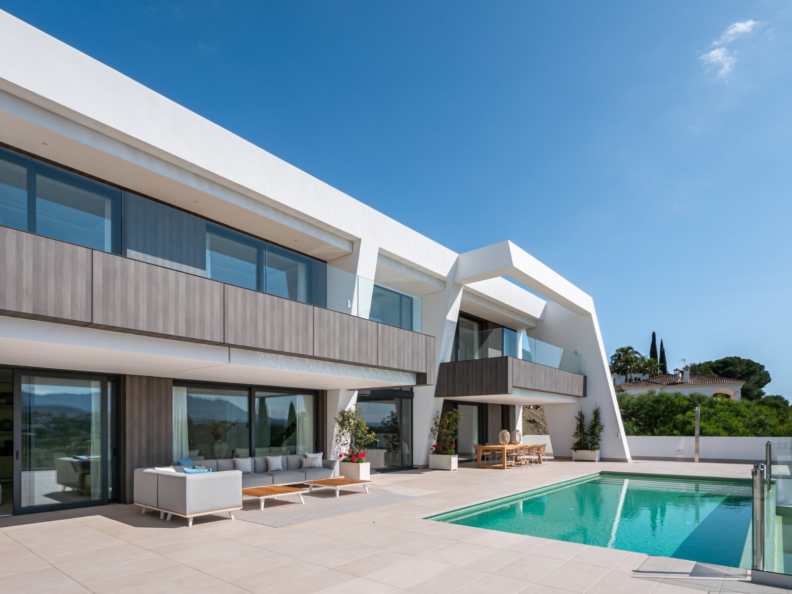 Villa for sale in Estepona 3