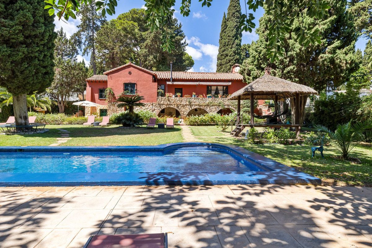 Villa for sale in Torremolinos 11