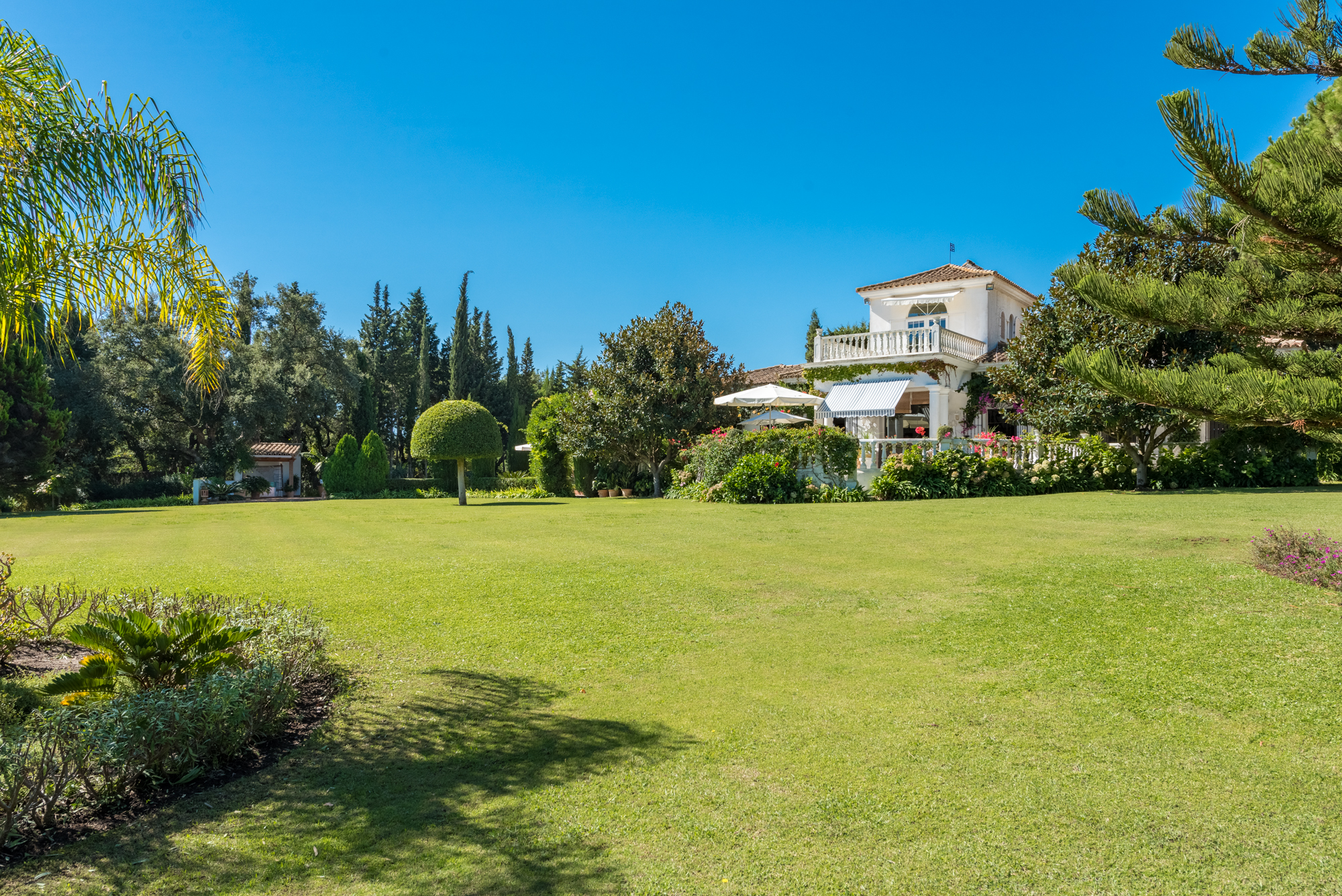 Villa for sale in Sotogrande 1