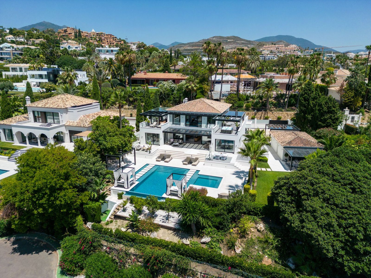 Villa te koop in Marbella - Nueva Andalucía 42