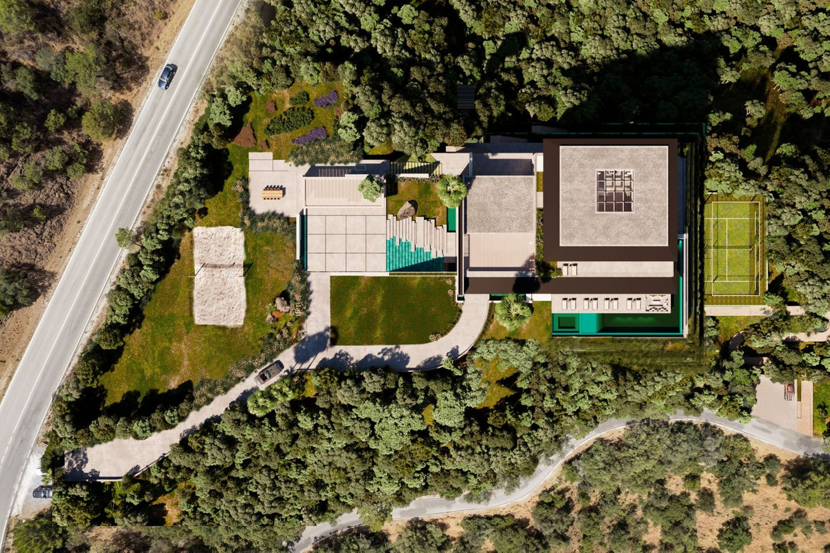 Villa for sale in Benahavís 45