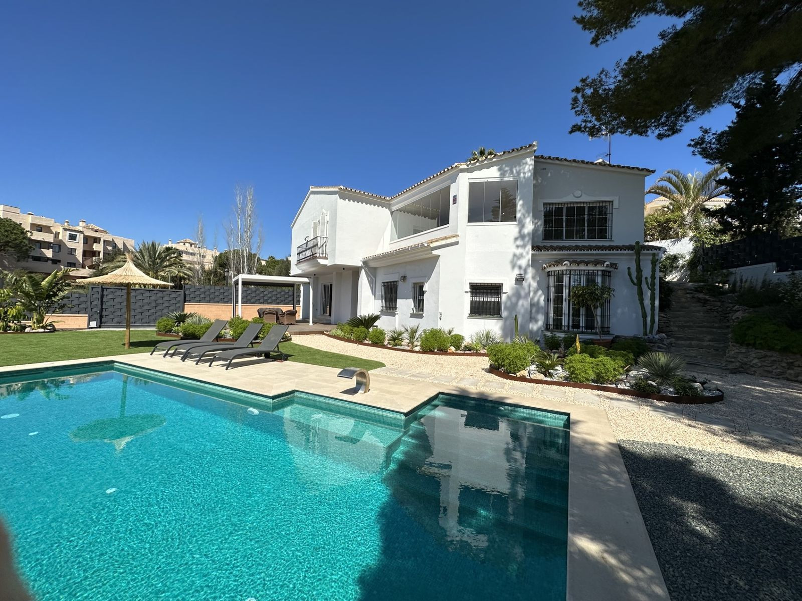 Villa till salu i Marbella - East 1